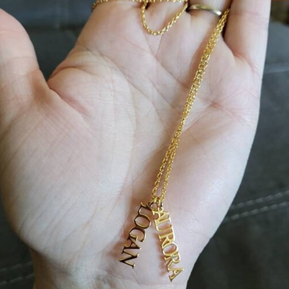 Birth Flower Necklace - สร้อยคอชื่อหลายชื่อแบบกำหนดเอง สแตนเลสสตีล เครื่องประดับมินิมอล จี้ตัวอักษรแนวตั้ง ของขวัญสำหรับแม่ พี่สาว